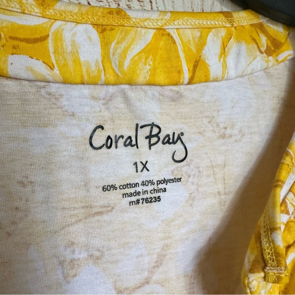 Coral Bay Yellow White Floral Scoop Neck Blouse 1X - Picture 3 of 5
